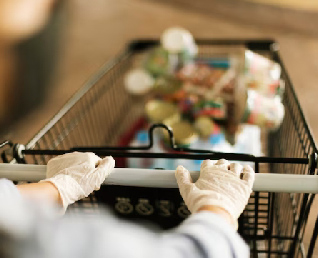 生鲜零售如何化解“货不对板”难题？从苹果直播看线上信任的“实证主义”构建